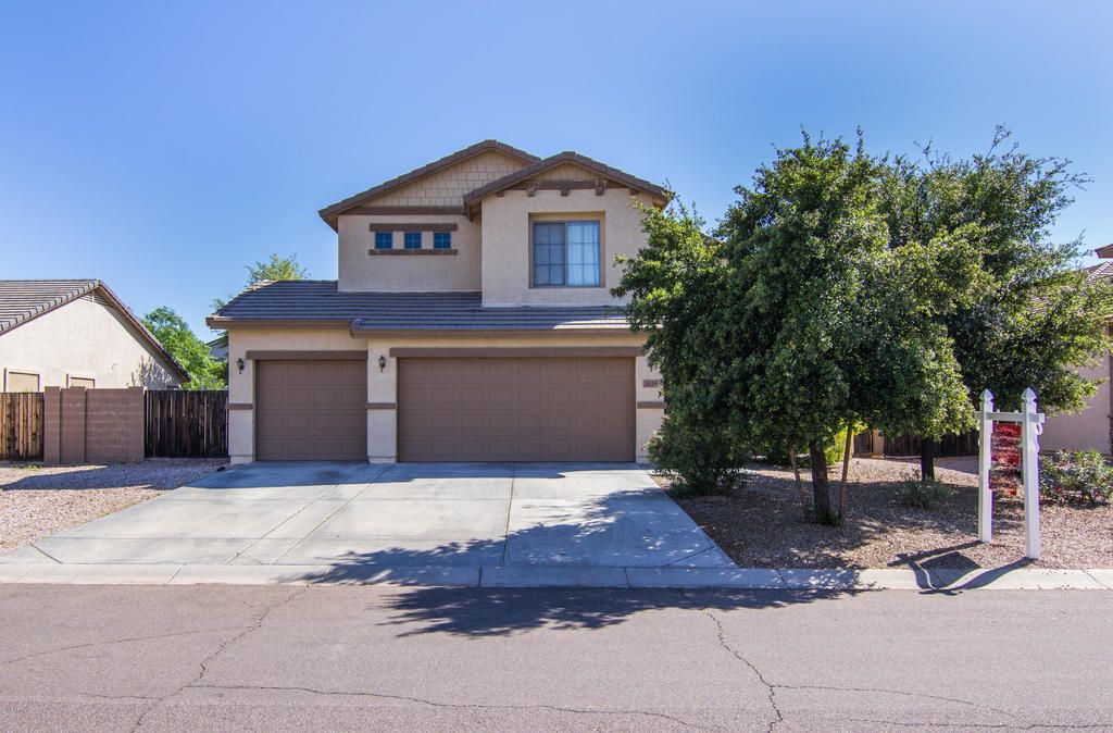 Queen Creek, AZ Home For Sale 4 BR 2500 Sqft Home w/ G